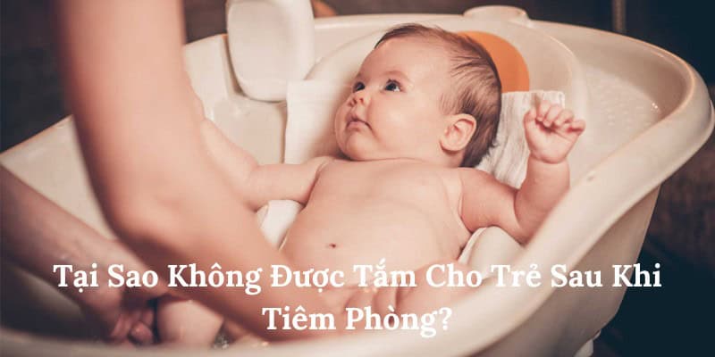 Tắm cho trẻ